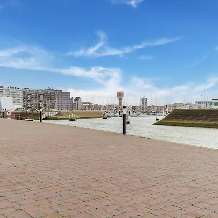 Seaview With Terrace, Cleaning Included Blankenberge