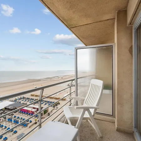 Seaview With Terrace, Cleaning Included Apartamento Blankenberge